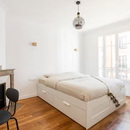 The Square, Paris-Asnieres, Private Apartment With Bedroom And Living Room Eksteriør billede